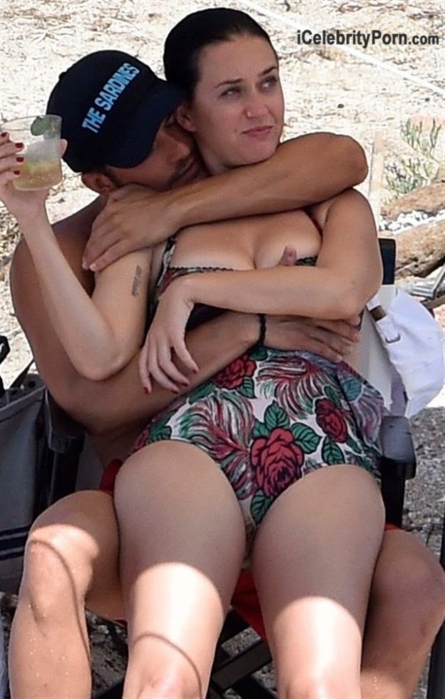 Tetas De Katy Perry Siendo Acariciadas Por Su Novio Orlando Bloom