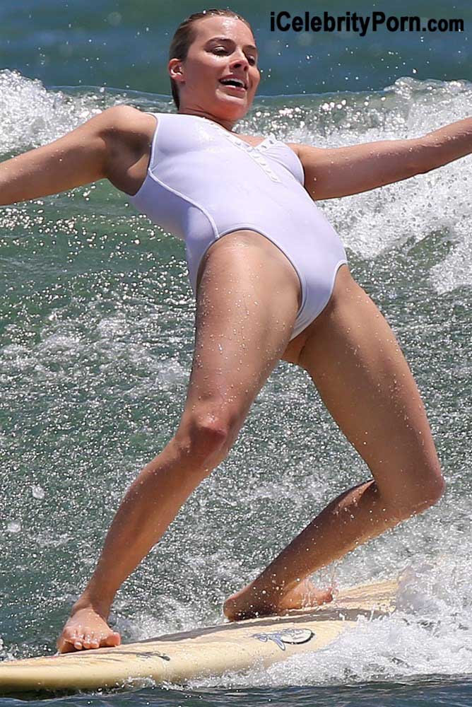 Margot Robbie Xxx Hd - Margot Robbie en Bikini muy Sensual en la Playa - Fotos